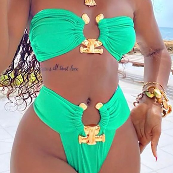 Green Bikini - Picture 3 of 3